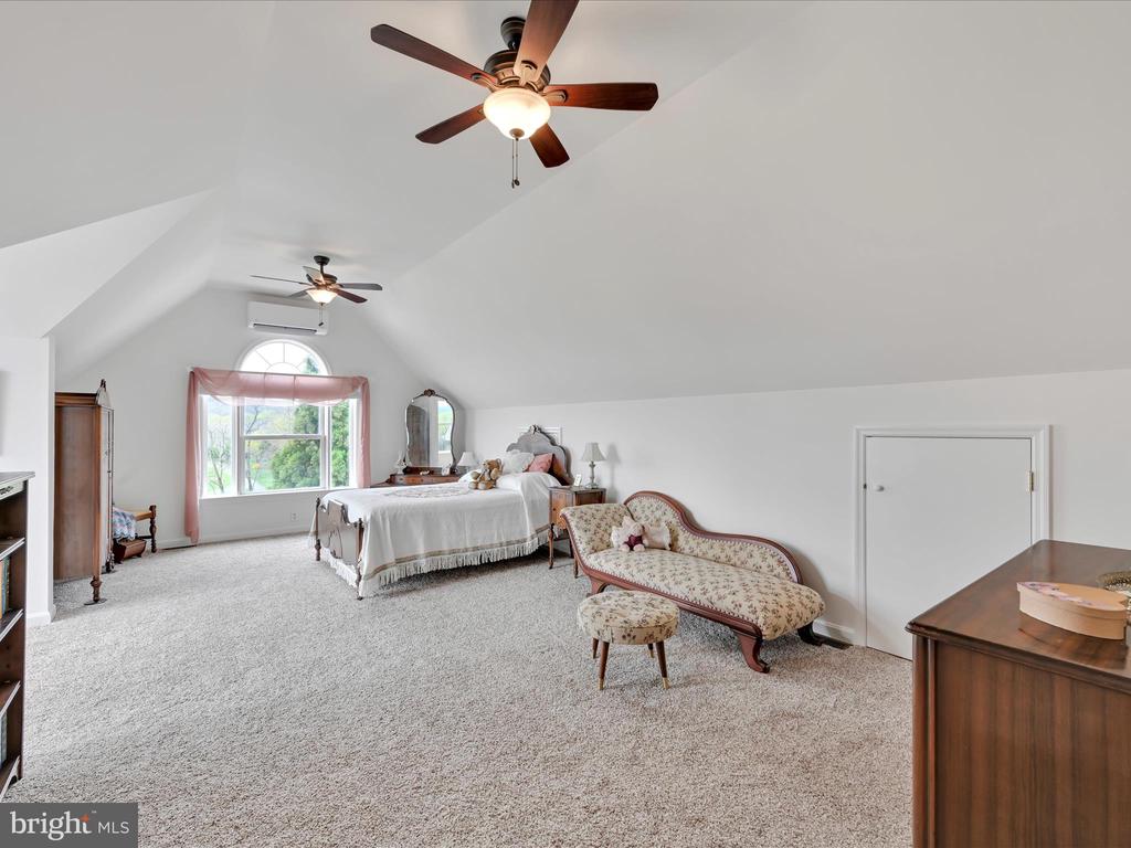 31 BLUE SKY DRIVE