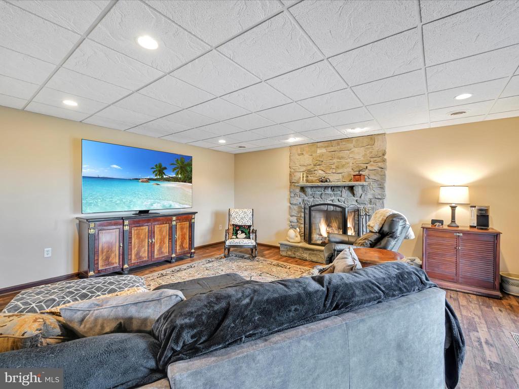 31 BLUE SKY DRIVE
