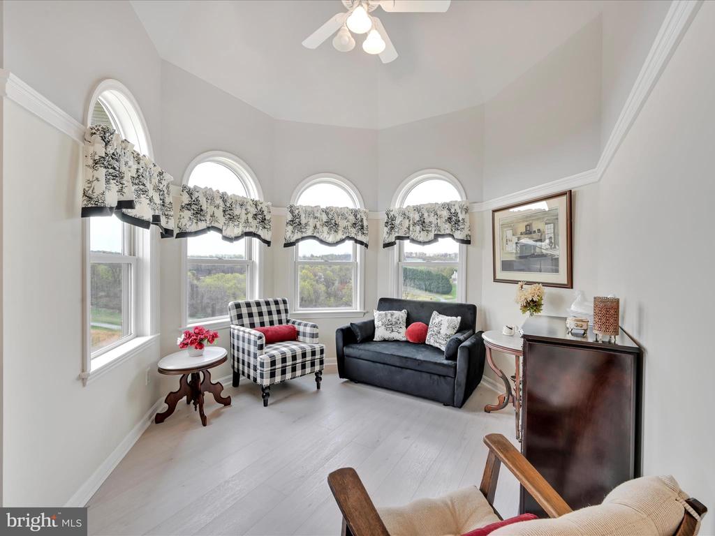 31 BLUE SKY DRIVE