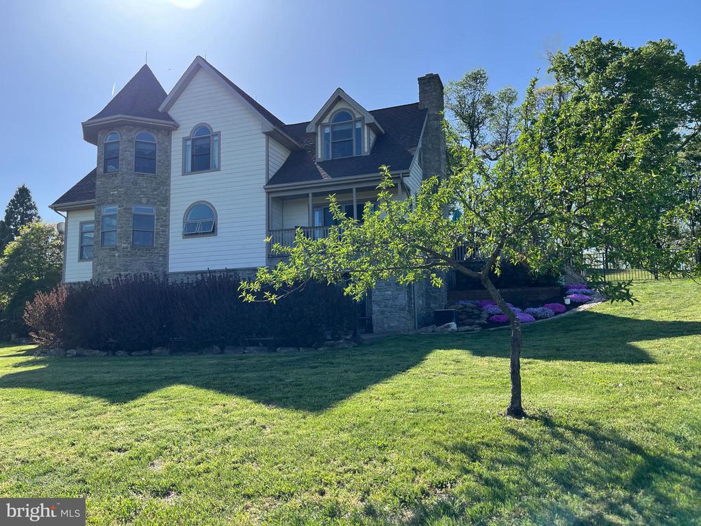 31 BLUE SKY DRIVE