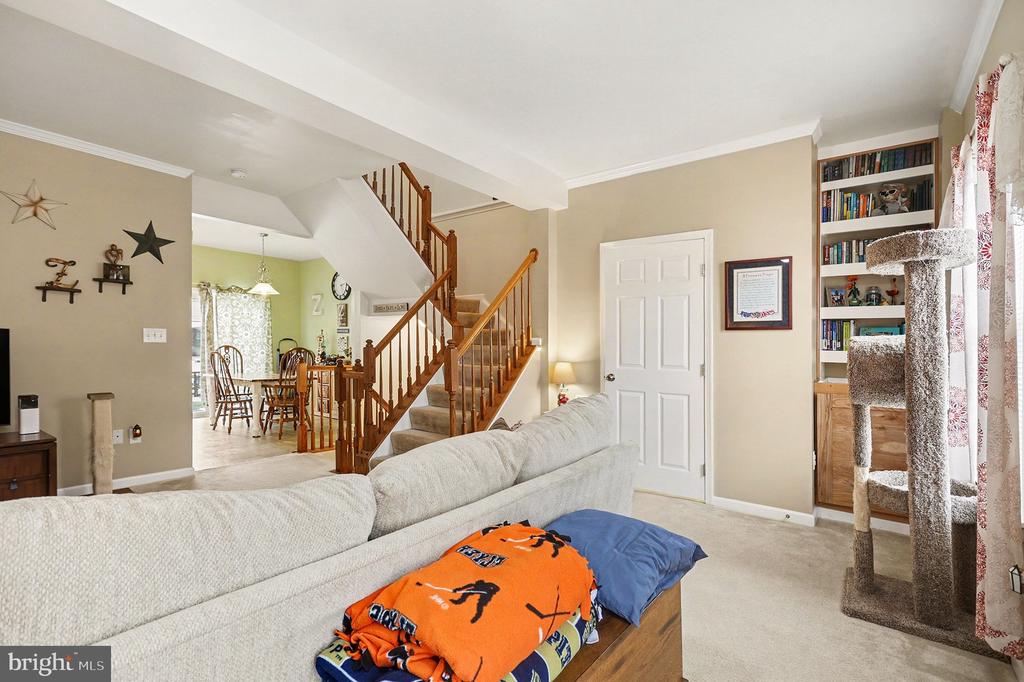 1161 BLUE BIRD LANE