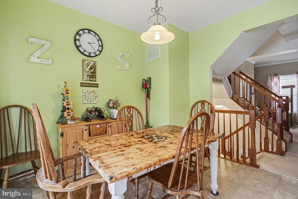 1161 BLUE BIRD LANE