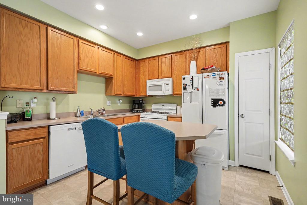 1161 BLUE BIRD LANE
