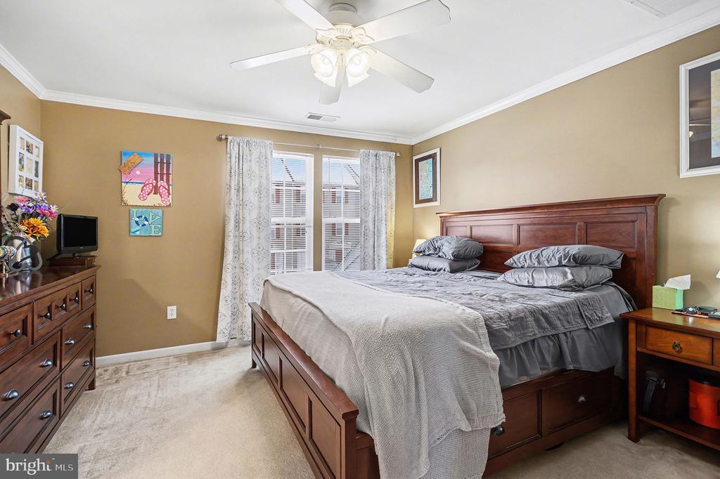 1161 BLUE BIRD LANE