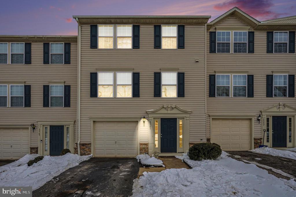 1161 BLUE BIRD LANE