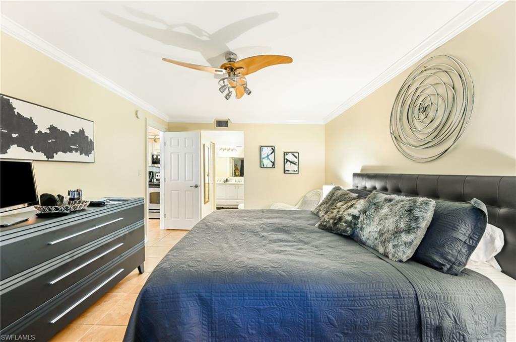 200 Palm DR 43-7