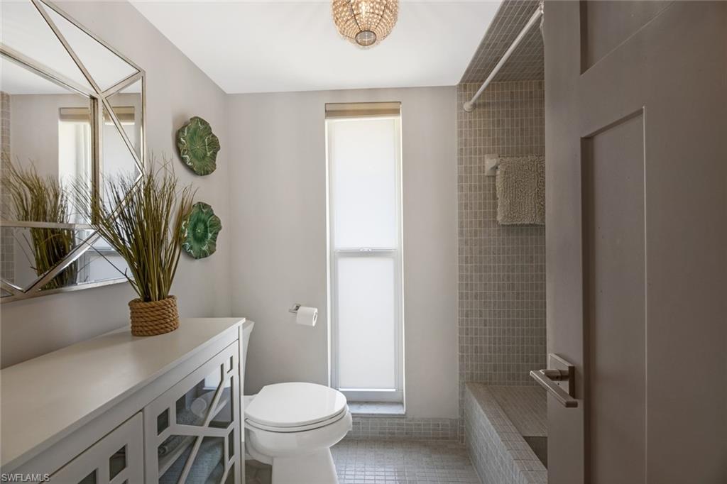 373 Palm DR Unit: 702