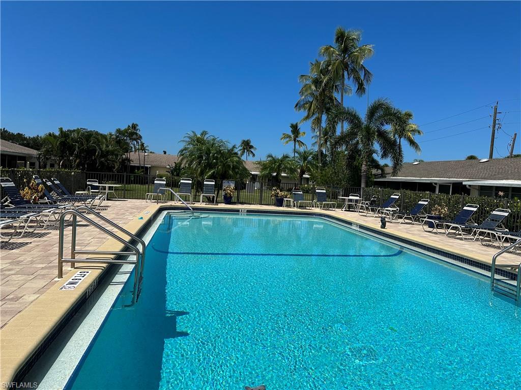 373 Palm DR Unit: 702