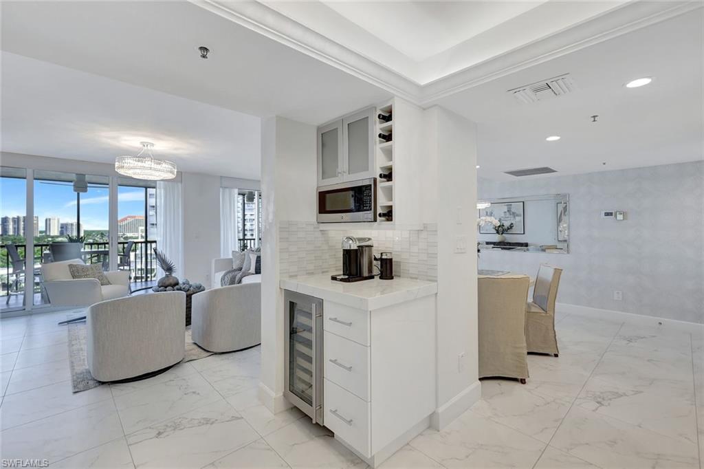 4651 Gulf Shore BLVD N # 806