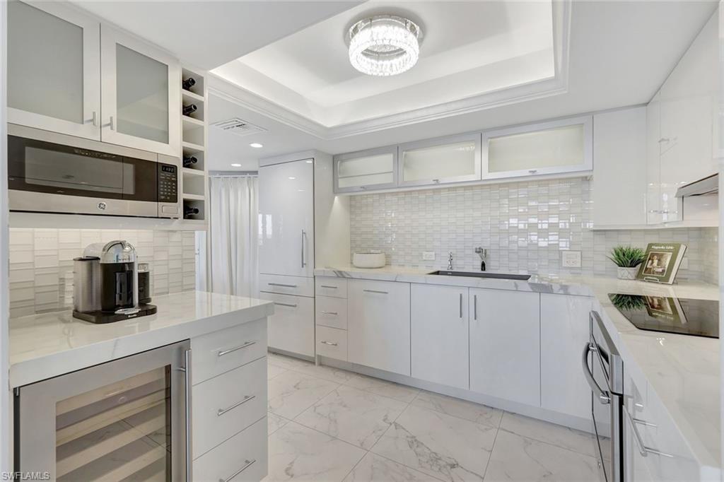4651 Gulf Shore BLVD N # 806