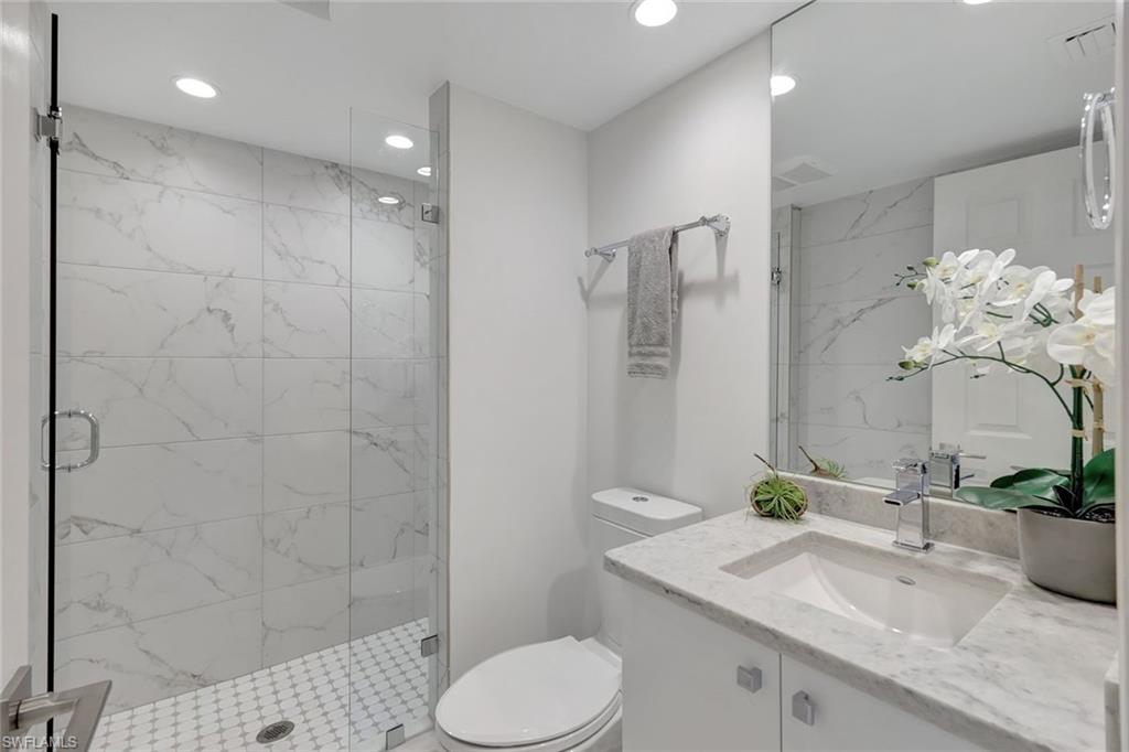 4651 Gulf Shore BLVD N # 806