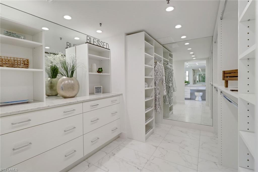 4651 Gulf Shore BLVD N # 806