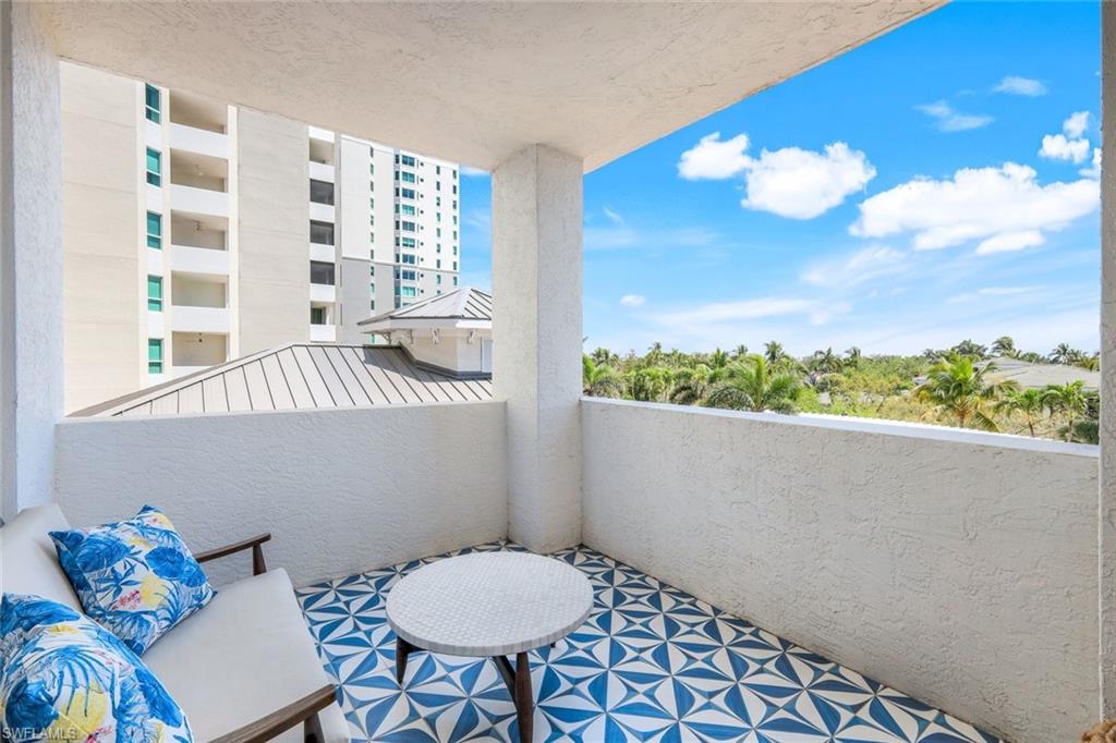 285 Grande WAY # 402