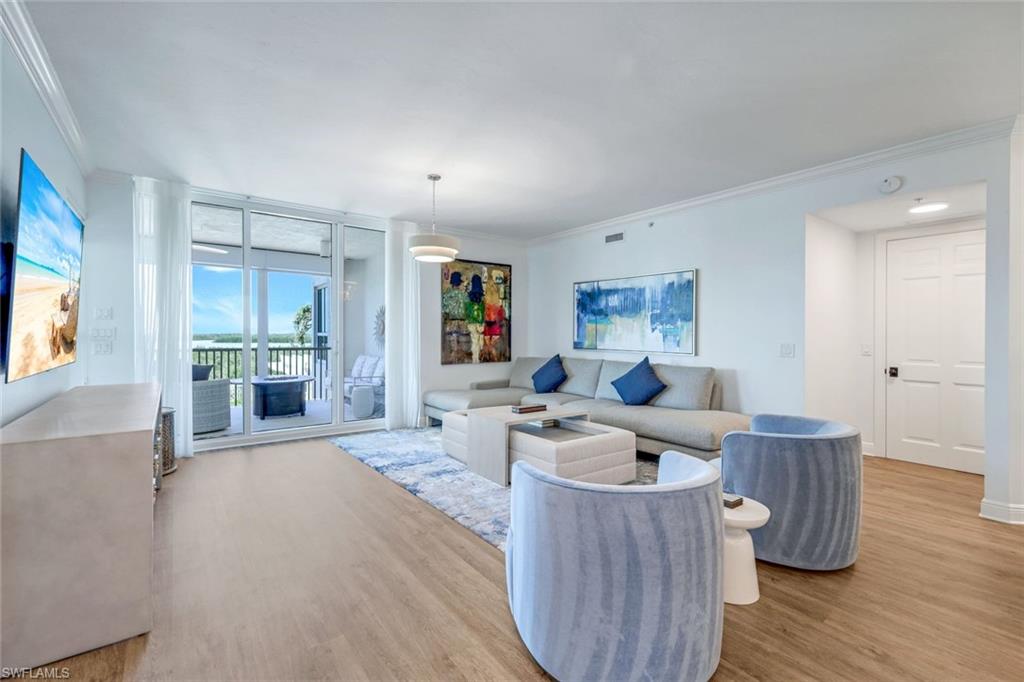 285 Grande WAY # 402
