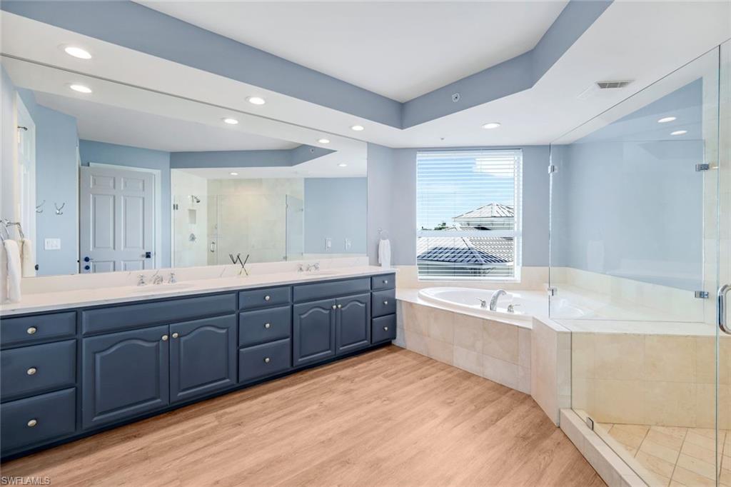 285 Grande WAY # 402