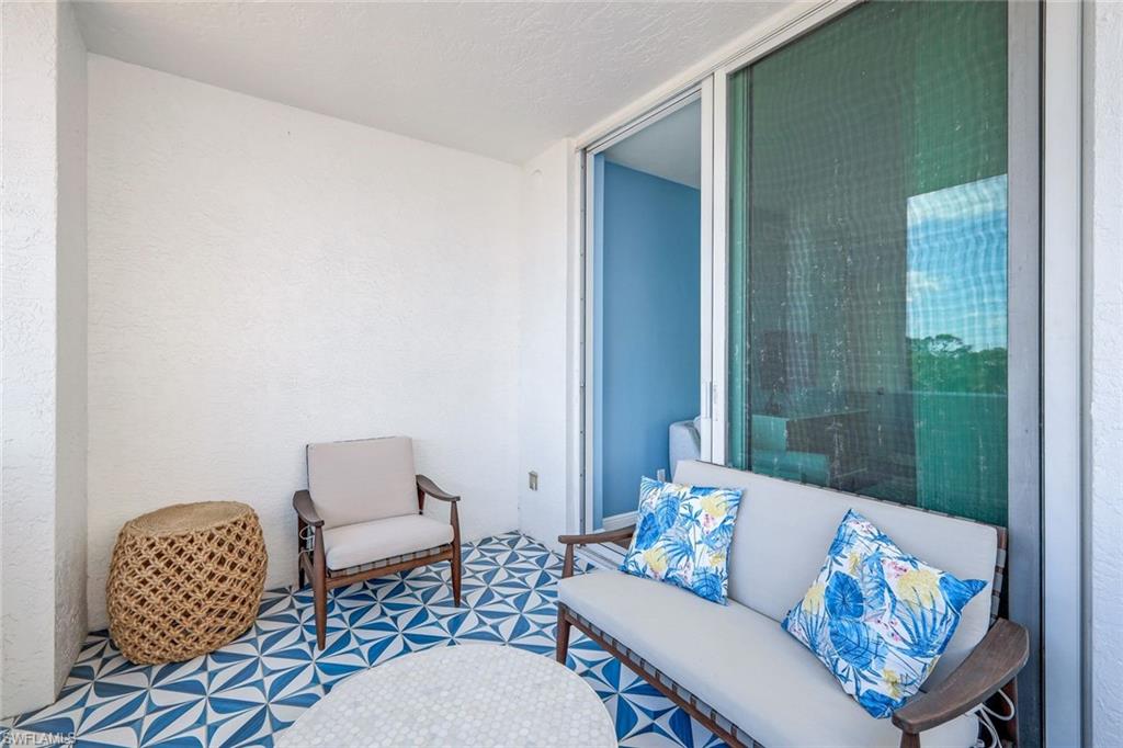 285 Grande WAY # 402