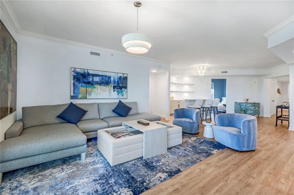 285 Grande WAY # 402
