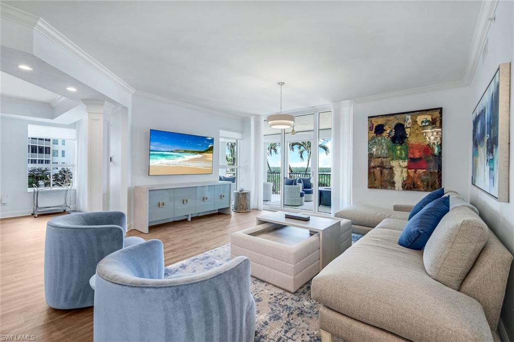285 Grande WAY # 402