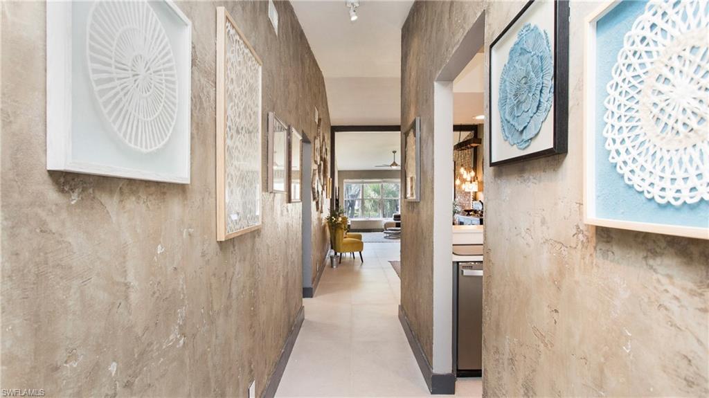 4180 Looking Glass LN # 4102