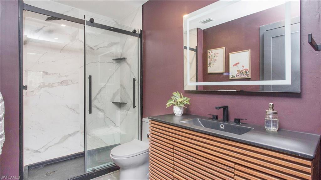 4180 Looking Glass LN # 4102