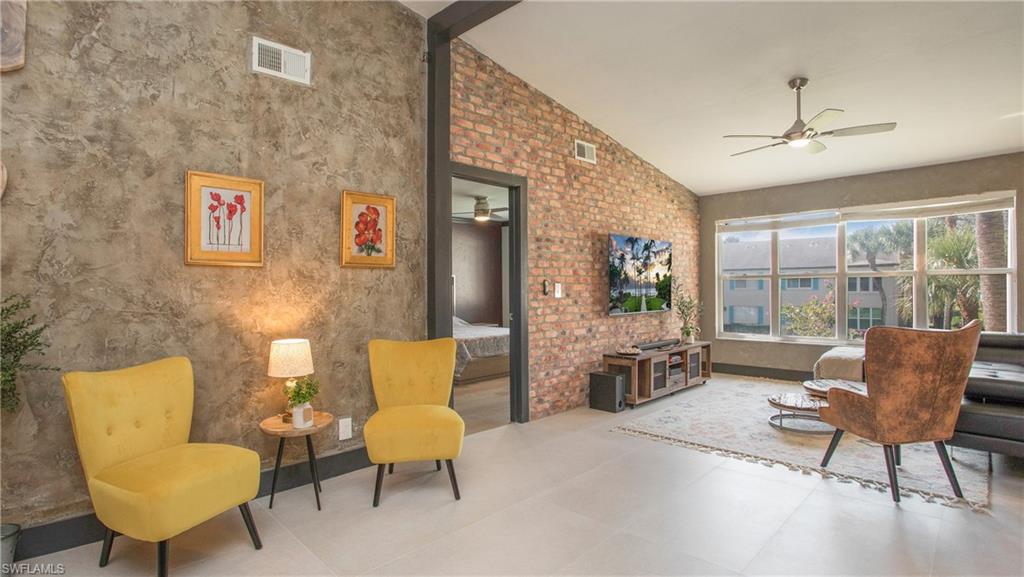 4180 Looking Glass LN # 4102