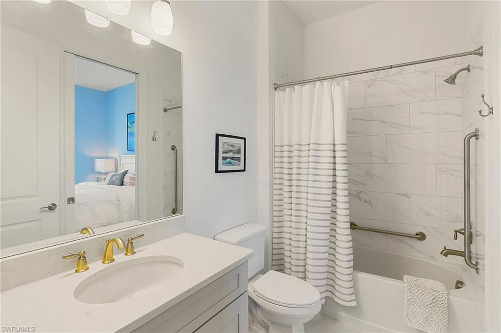 9633 Montelanico LOOP # 203