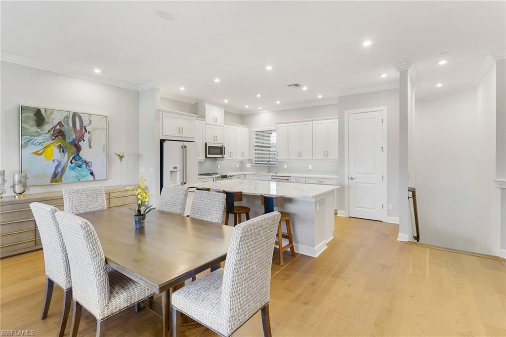 9633 Montelanico LOOP # 203