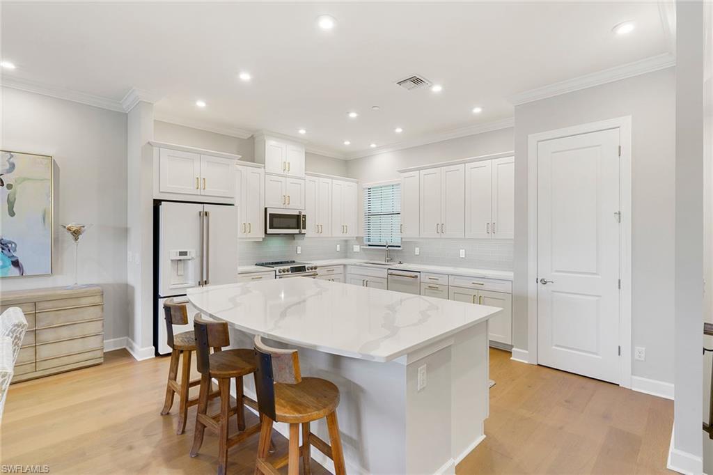 9633 Montelanico LOOP # 203