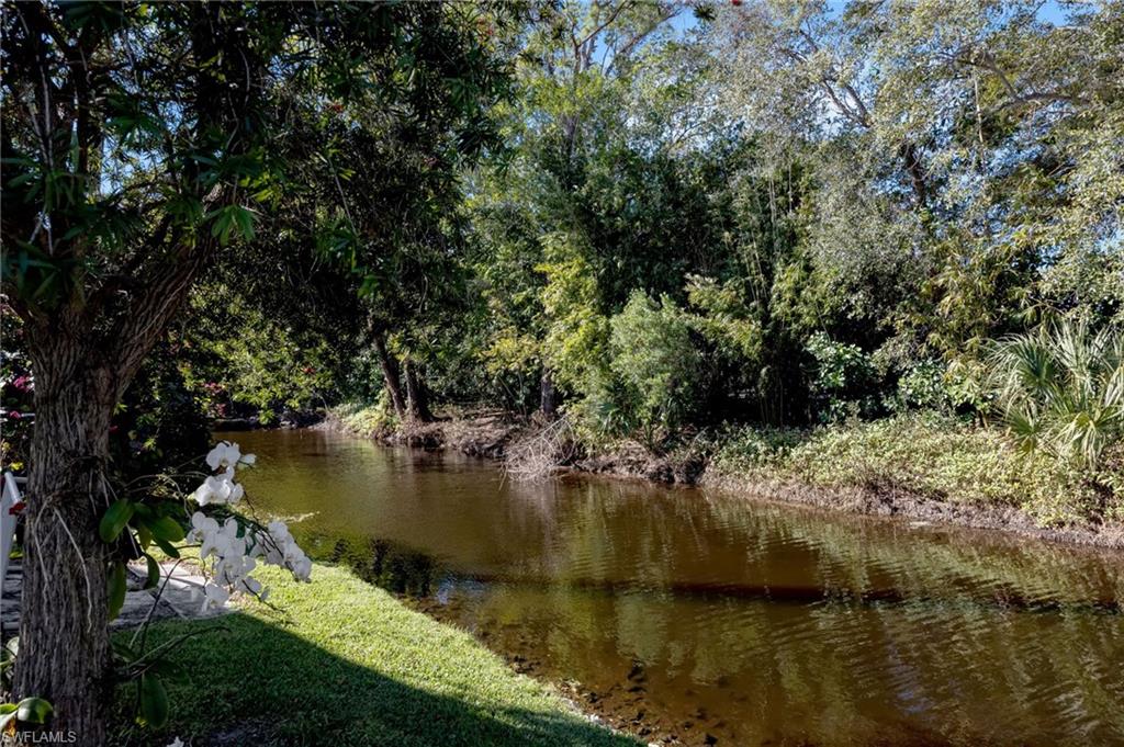 232 Palm DR 1