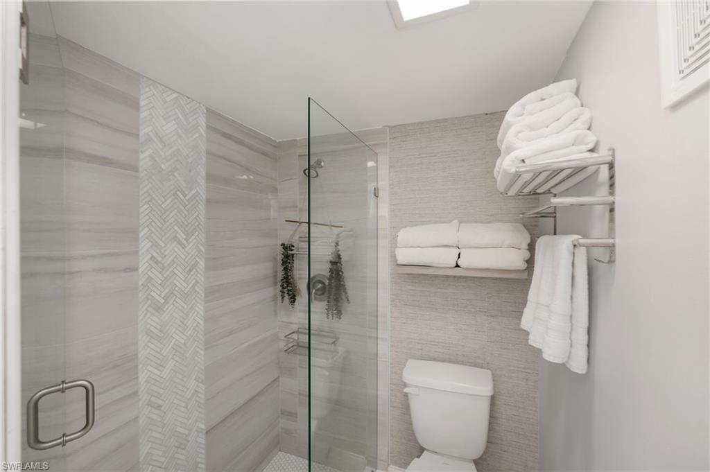 232 Palm DR 1