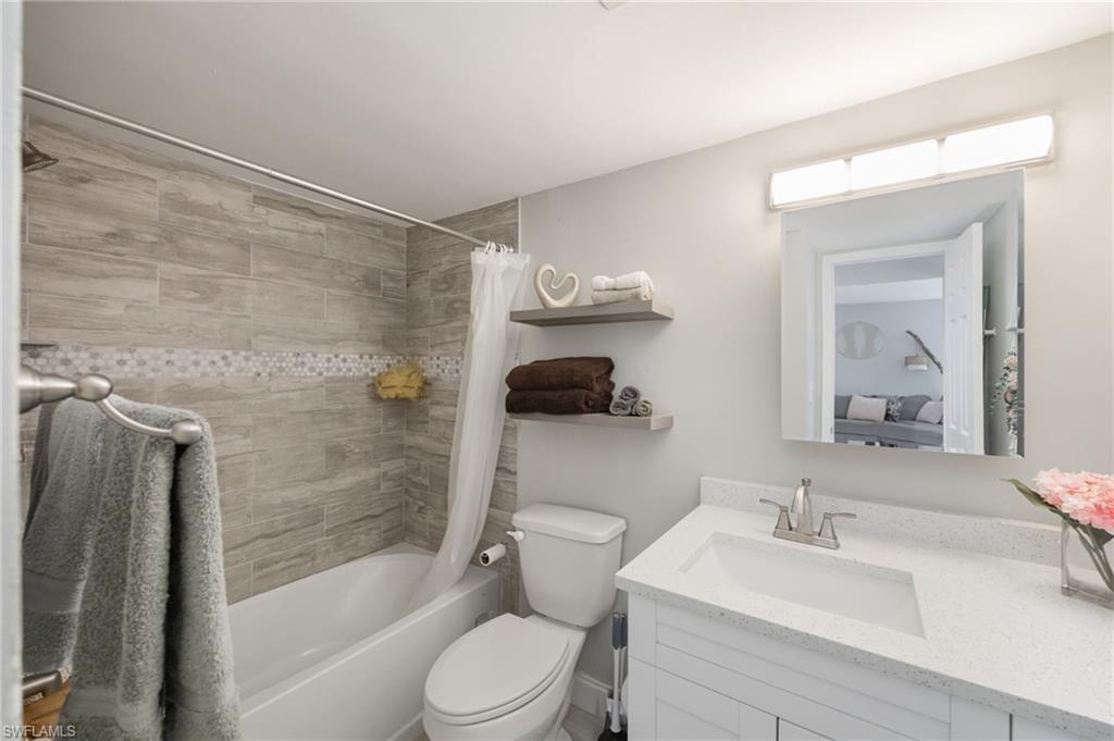232 Palm DR 1