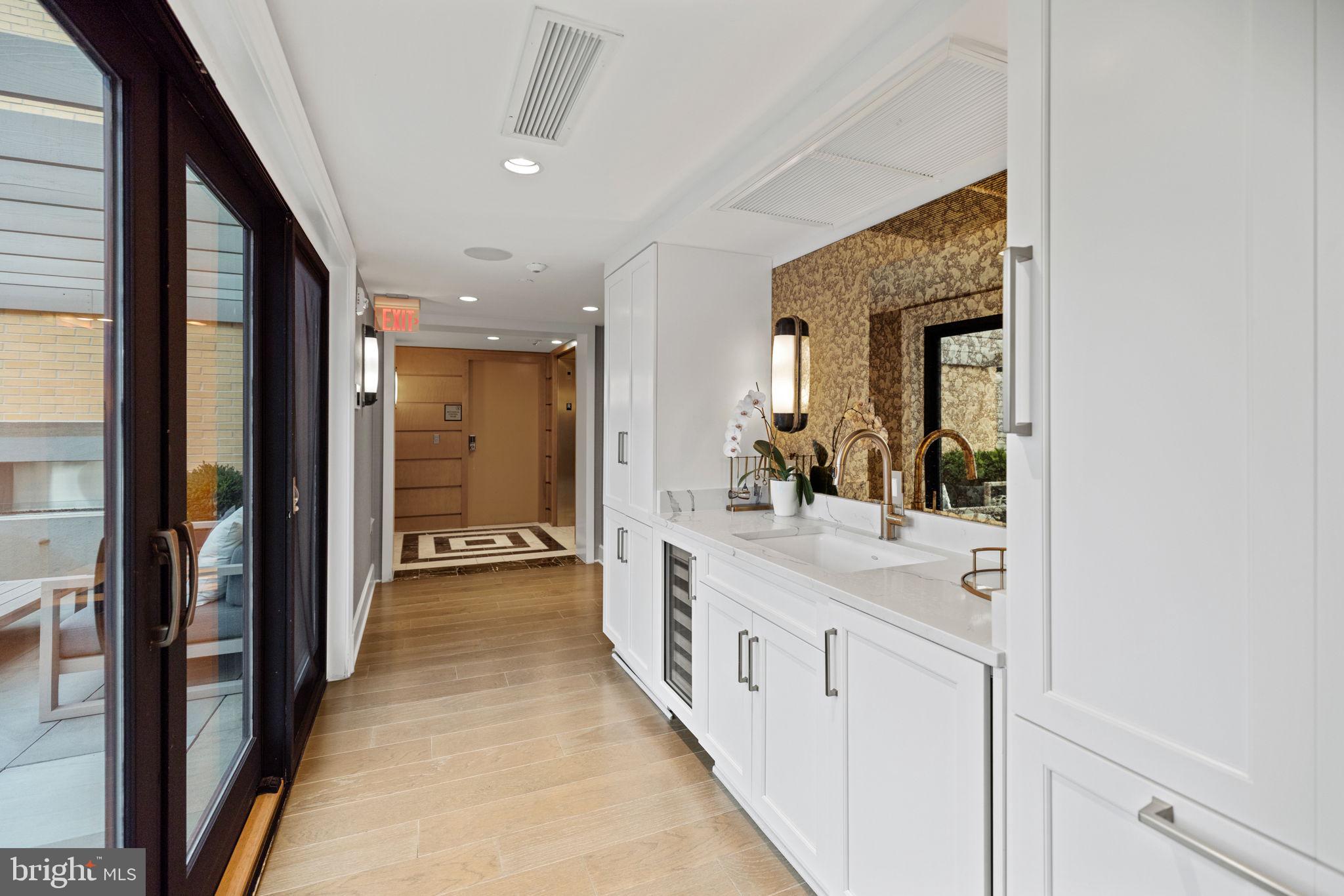 1108 16TH STREET NW PH701