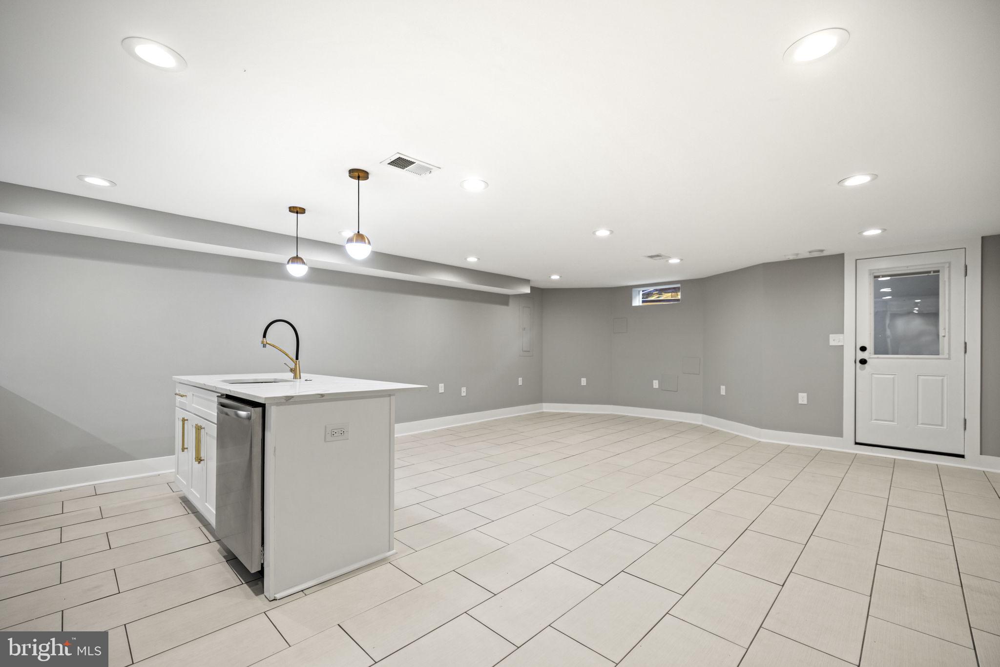 219 MORGAN STREET NW