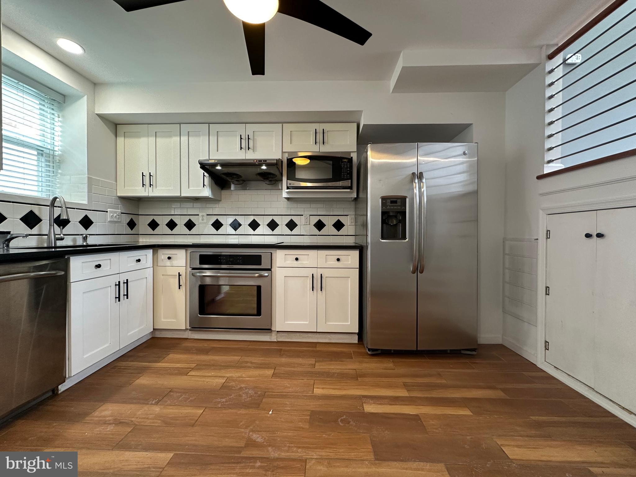 1231 PENNSYLVANIA AVENUE SE