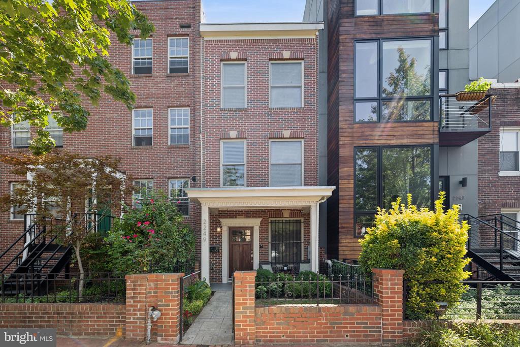 2249 12TH STREET NW
