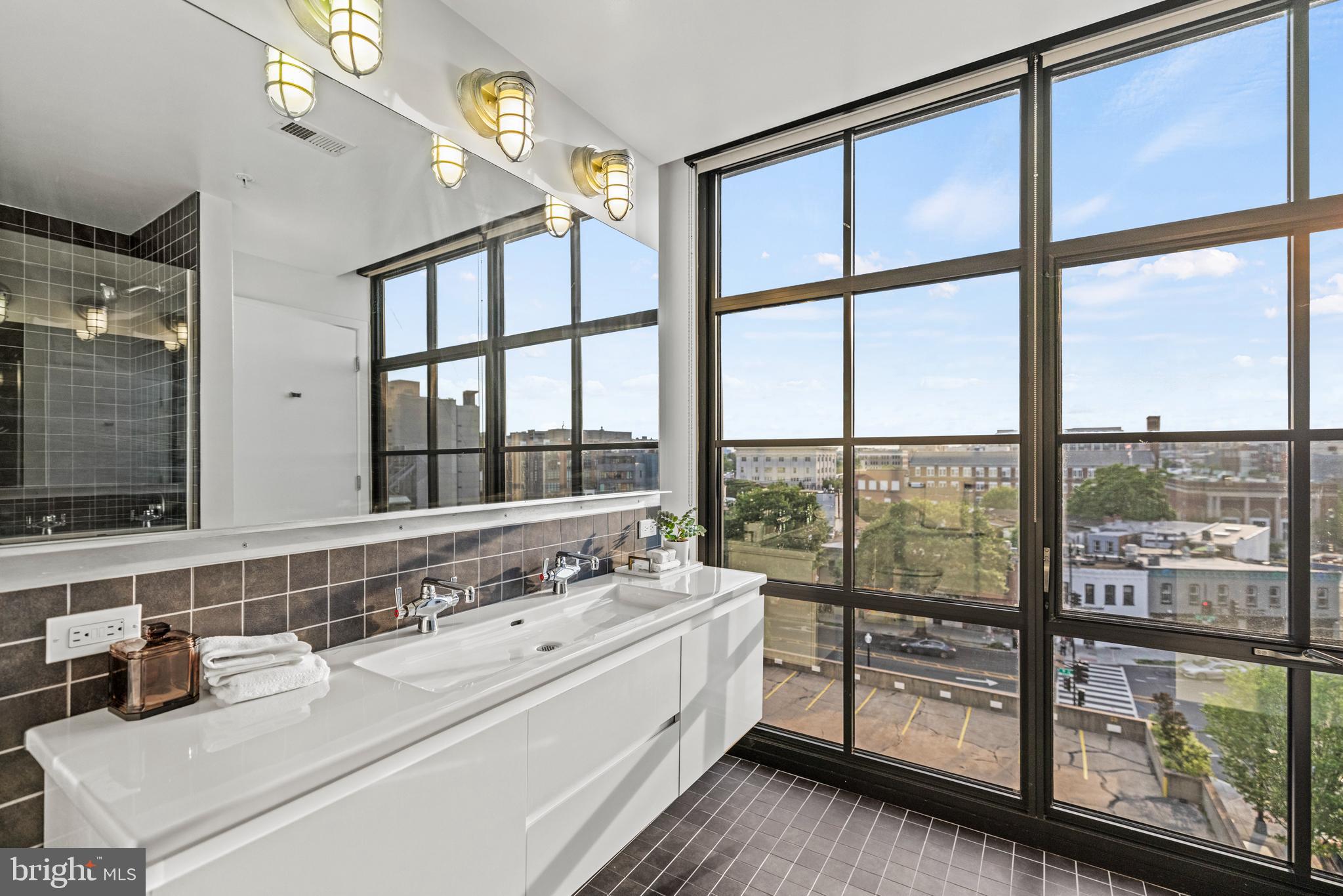 2030 8TH STREET NW PH8