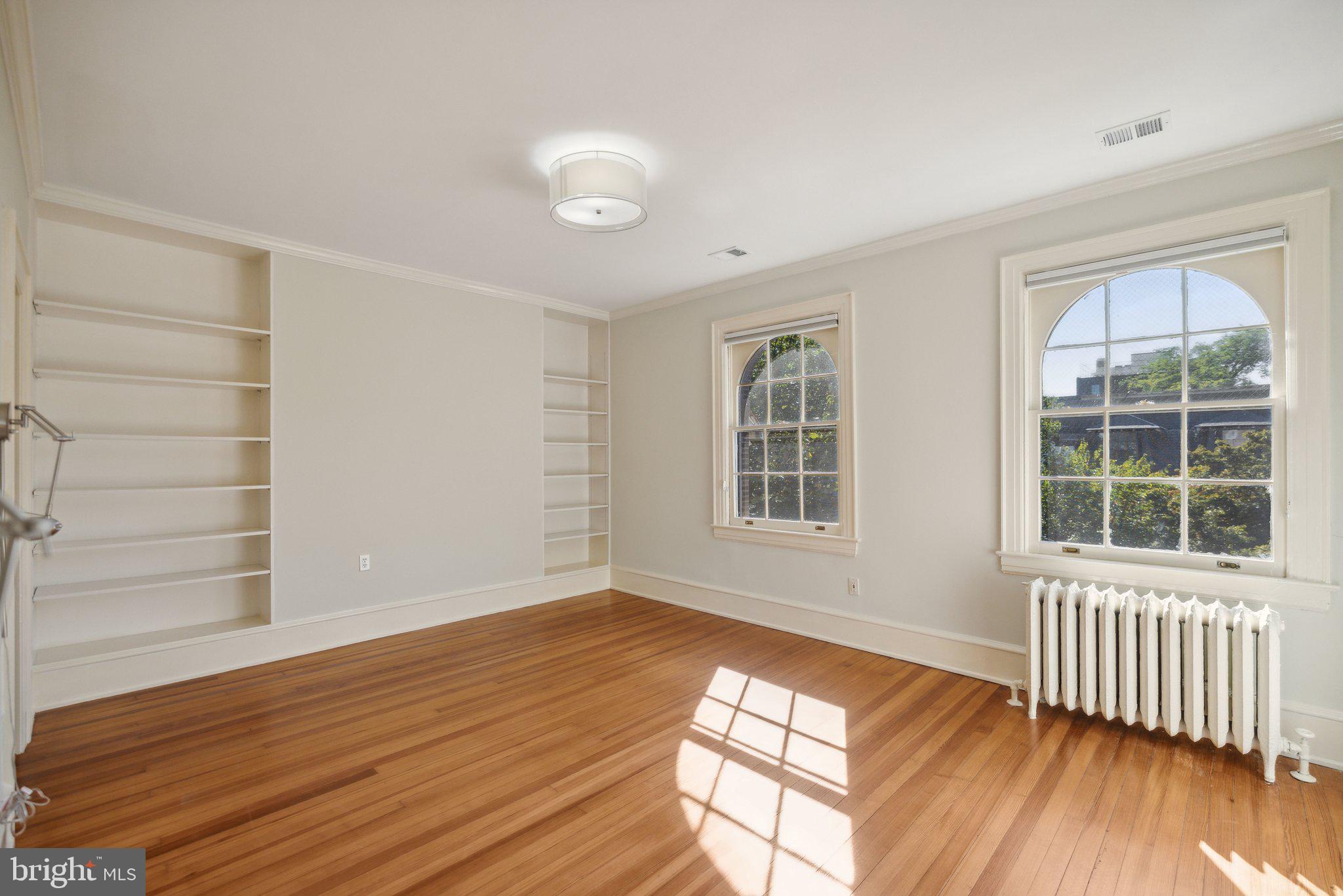 2619 WOODLEY PLACE NW