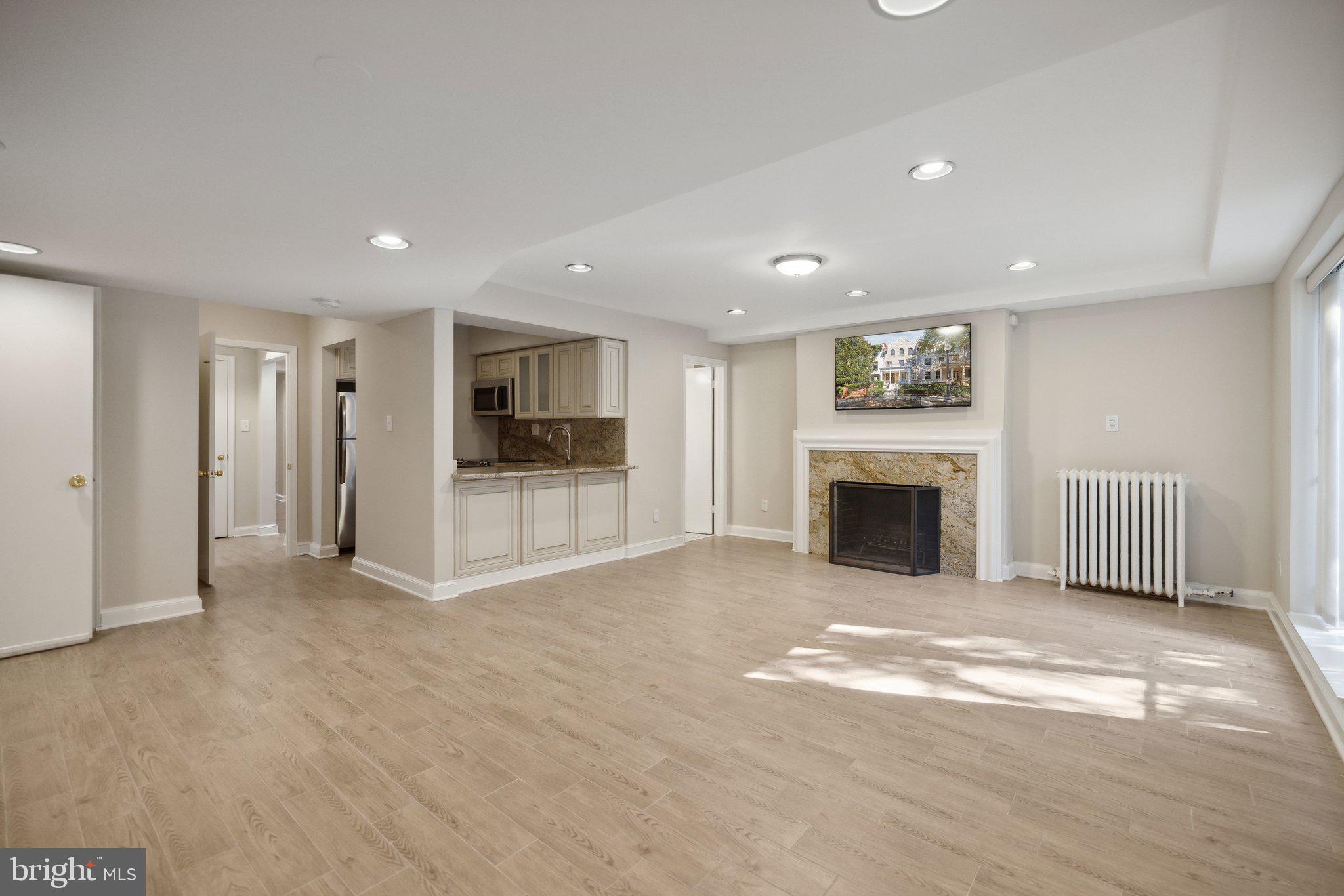 2619 WOODLEY PLACE NW