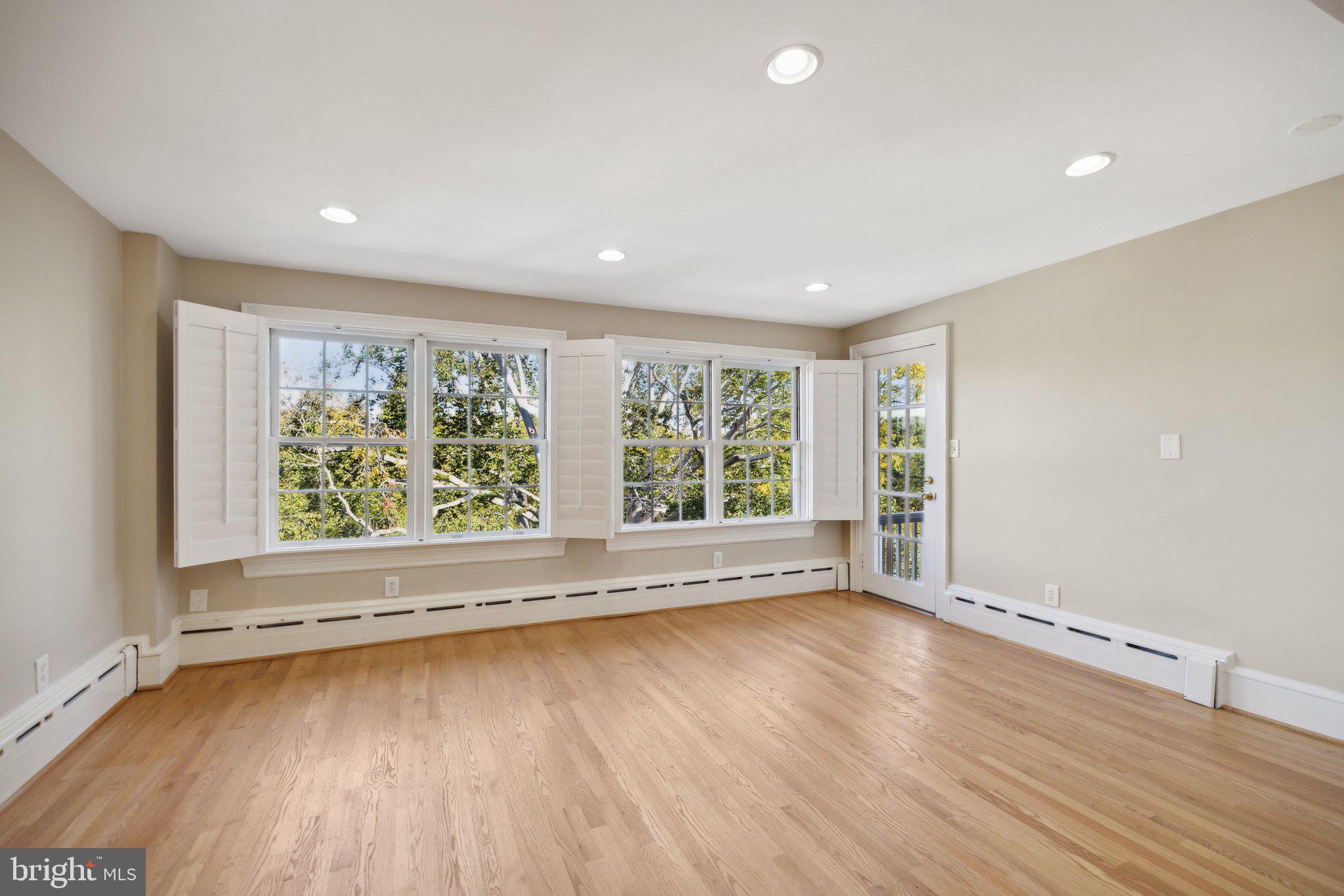 2619 WOODLEY PLACE NW