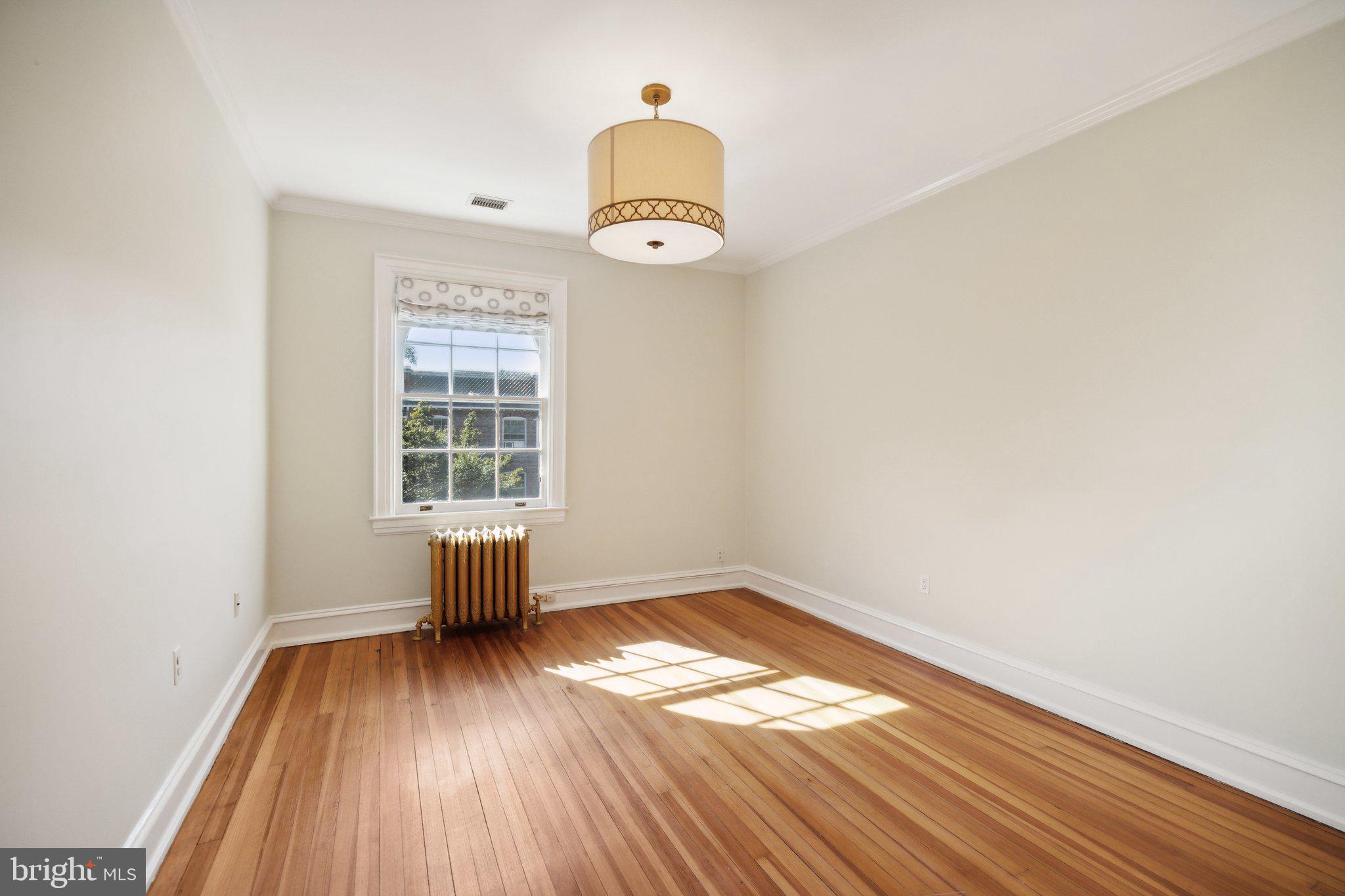 2619 WOODLEY PLACE NW