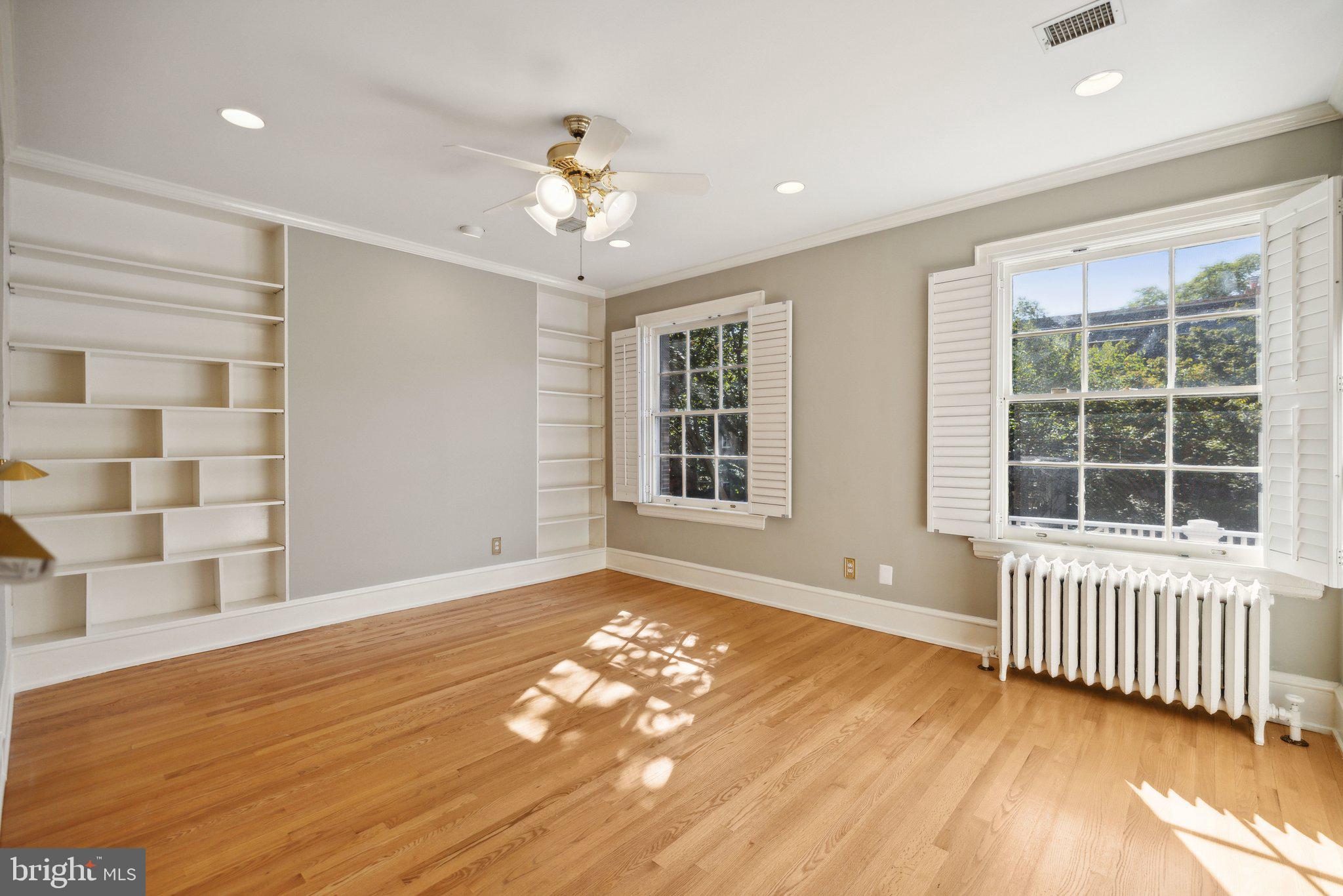 2619 WOODLEY PLACE NW