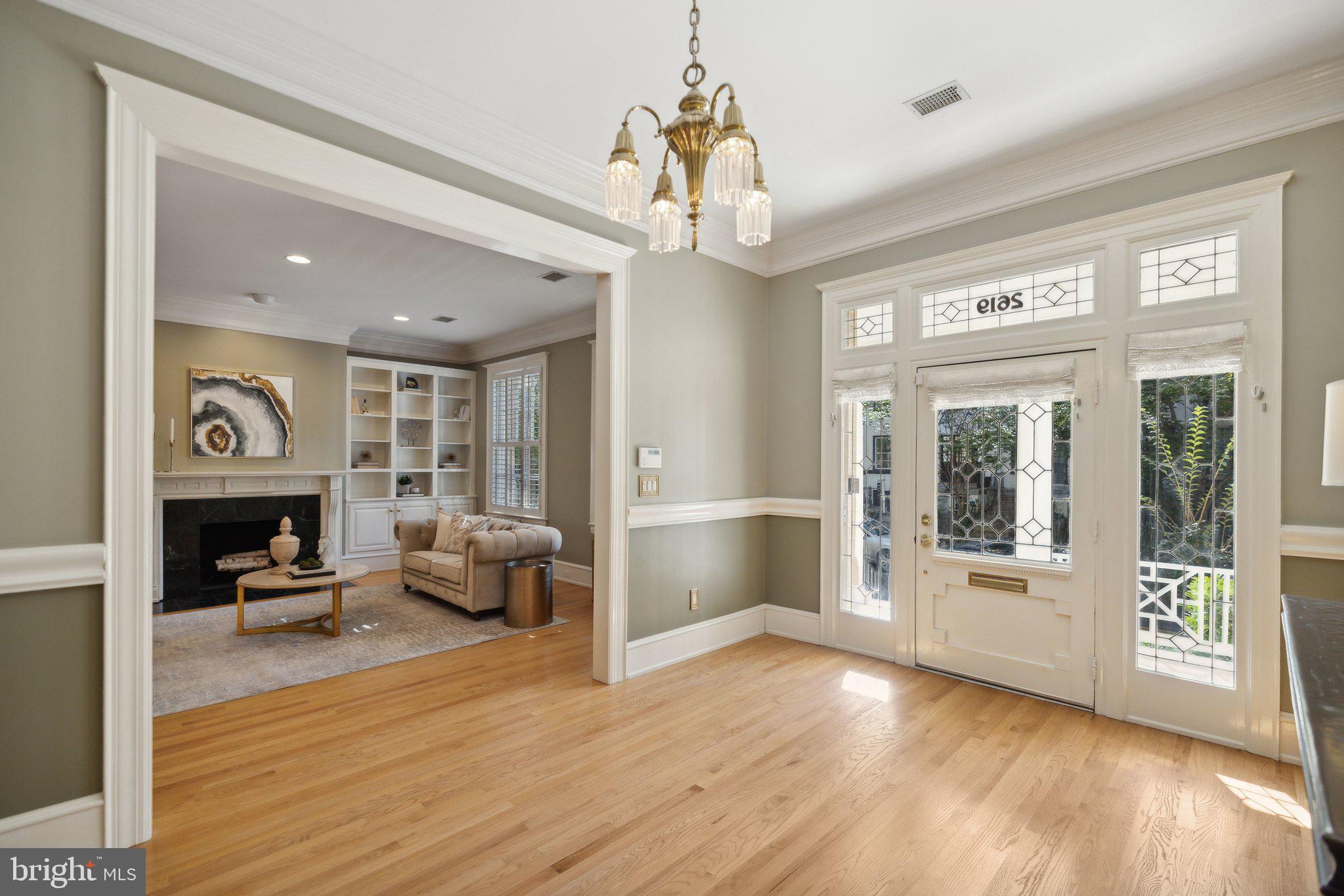 2619 WOODLEY PLACE NW