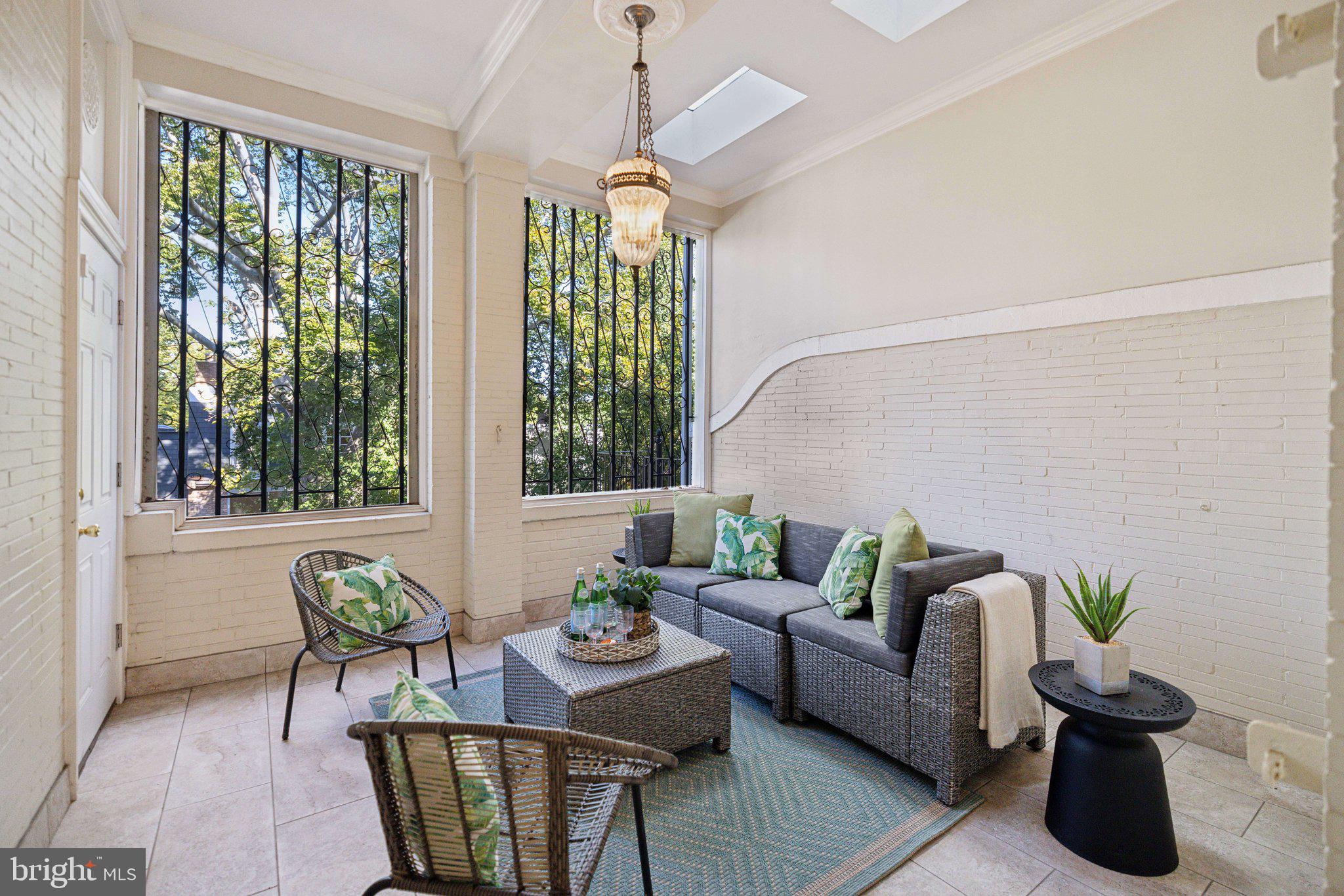 2619 WOODLEY PLACE NW