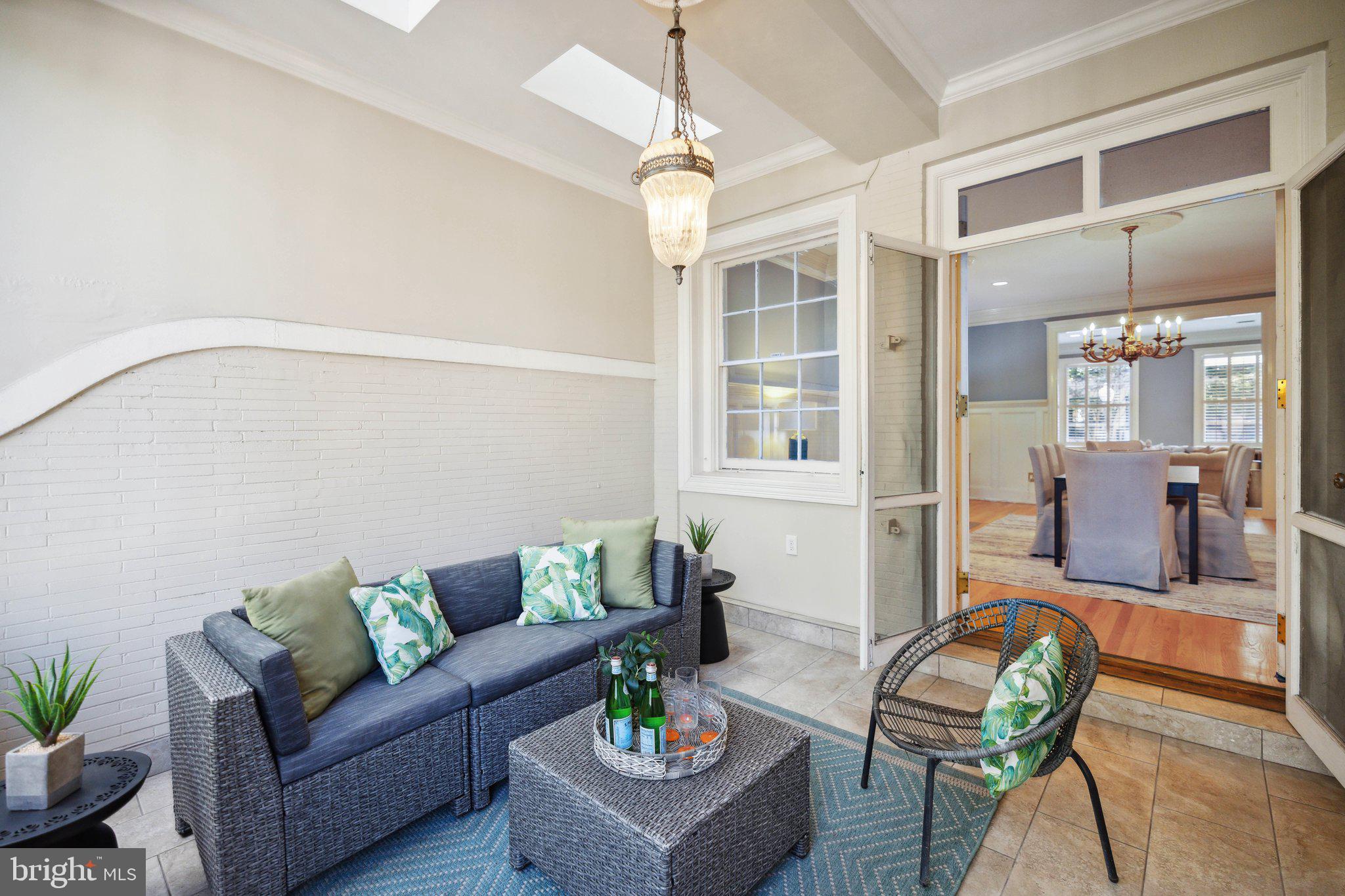 2619 WOODLEY PLACE NW