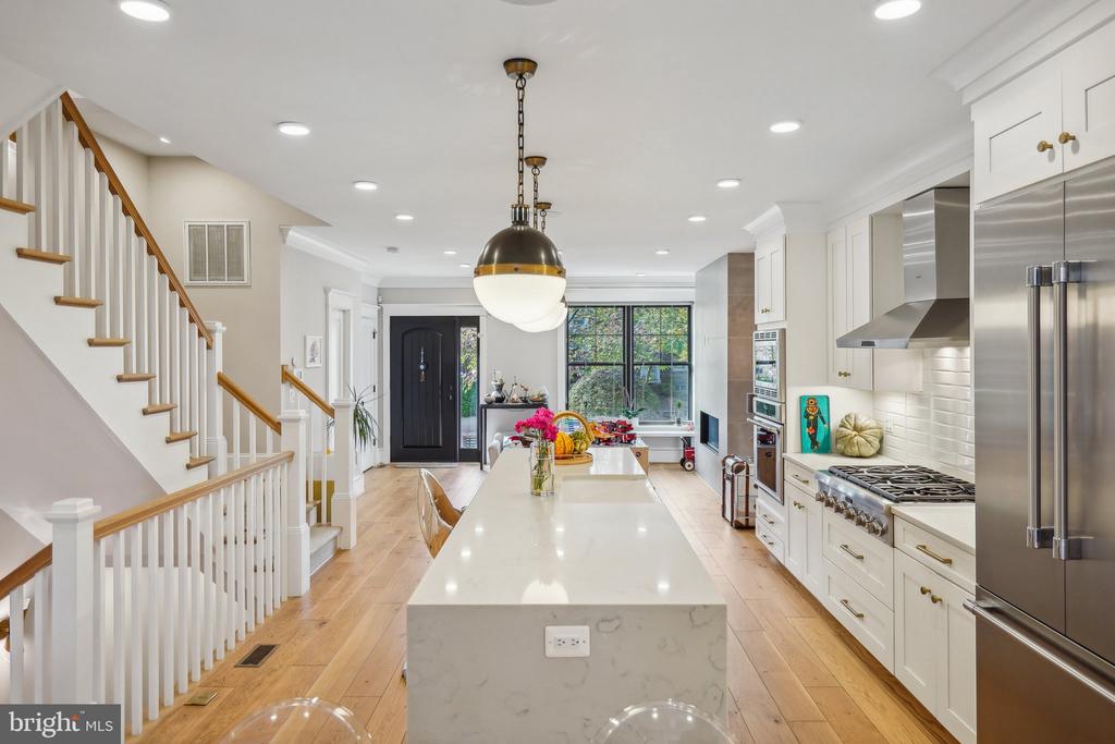 1803 37TH STREET NW