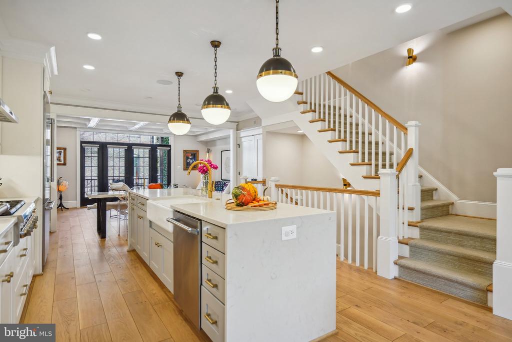 1803 37TH STREET NW