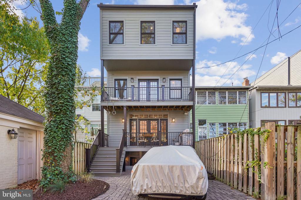 1803 37TH STREET NW