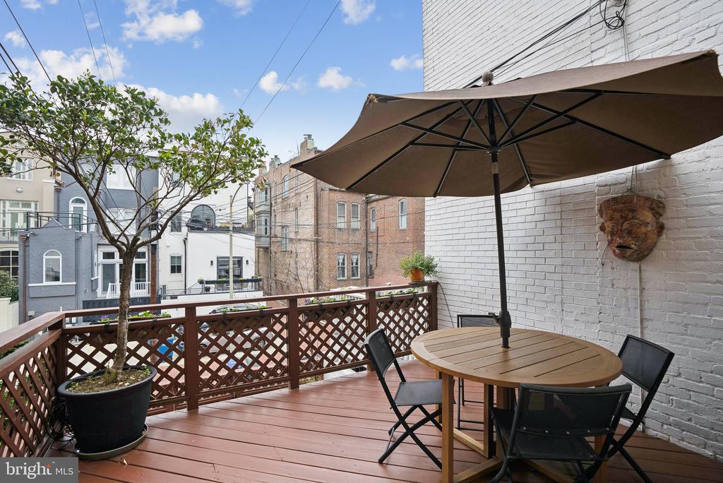 2014 R STREET NW