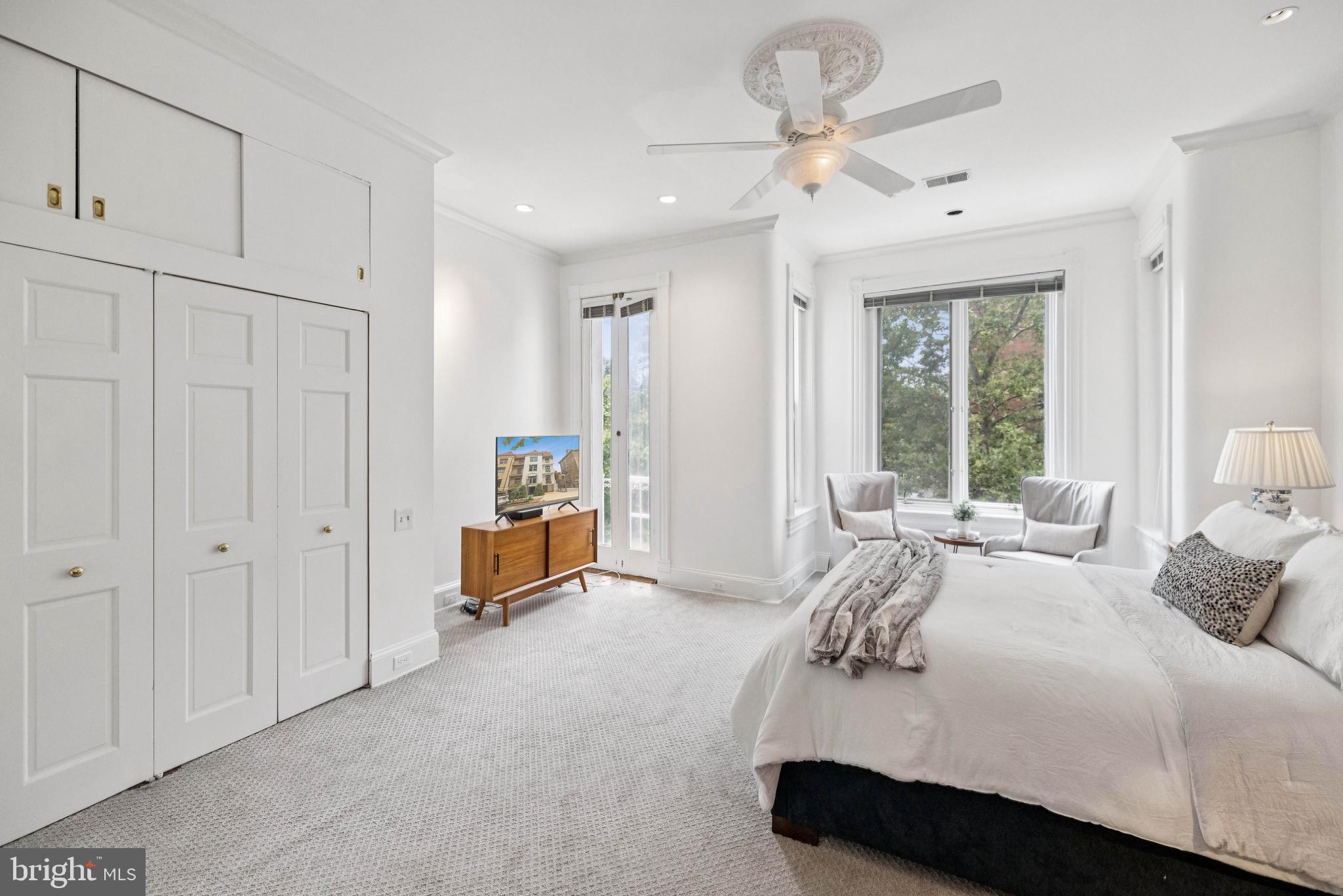 1827 PHELPS PLACE NW