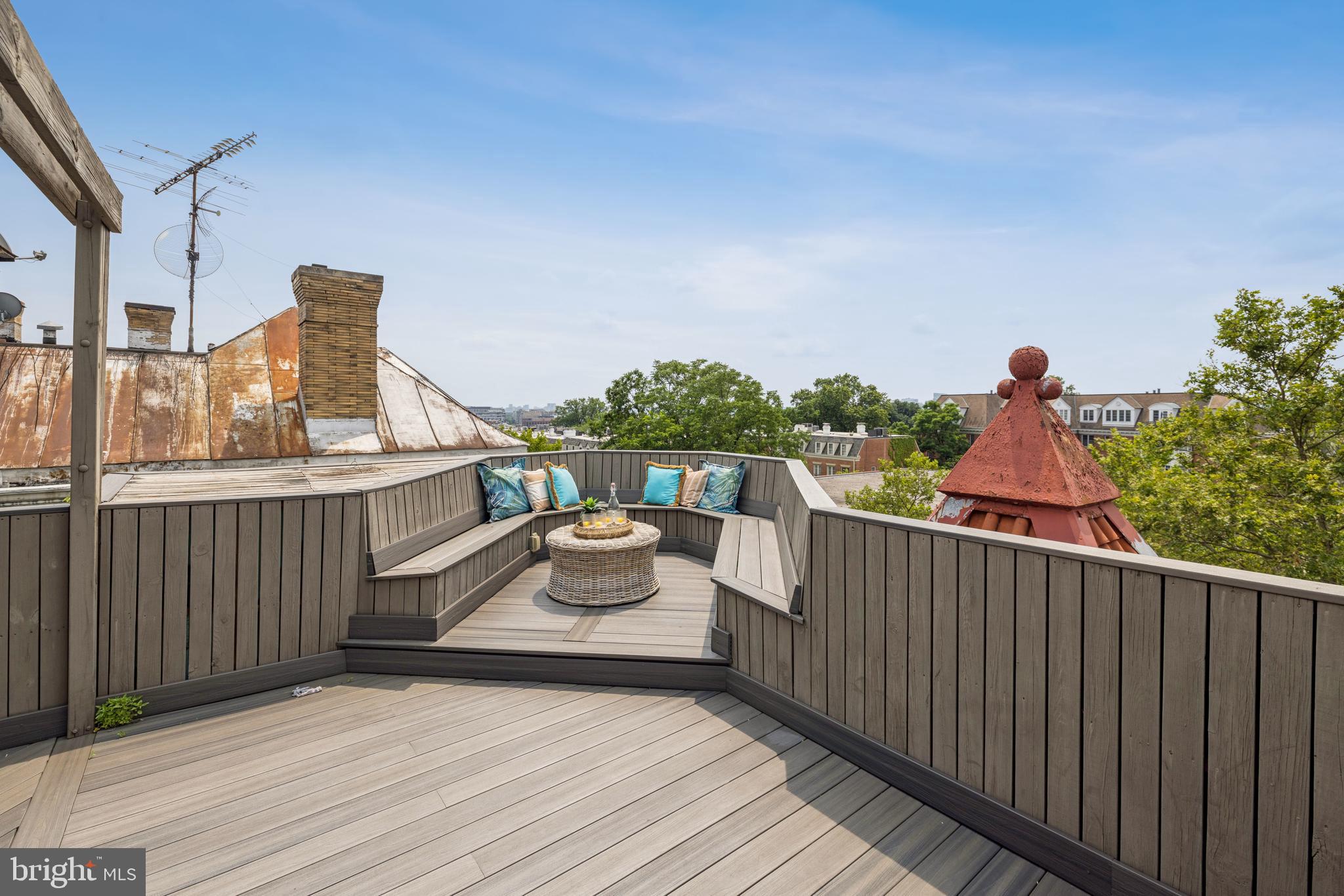 1827 PHELPS PLACE NW